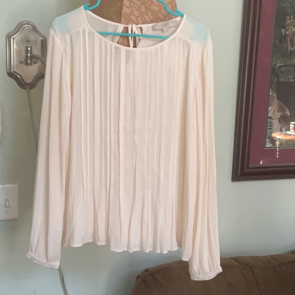 LOFT Cream Pleated Women's Top